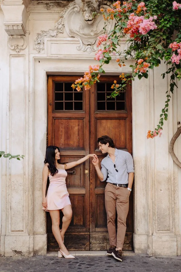 Romantic Summer Couple shoot in Rome, Italy | Asia & Andrea - alanis-k.com