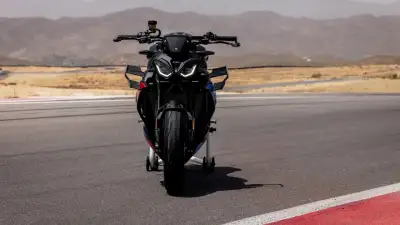 BMW M 1000 R, 2026, 5K, Asphalt