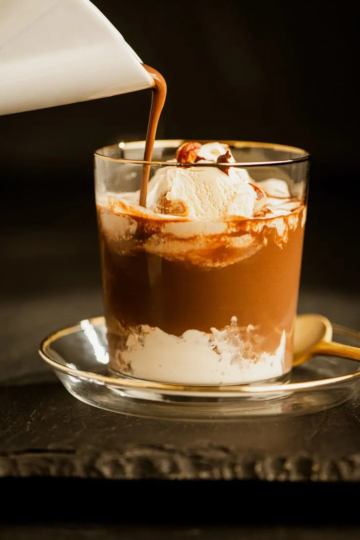 Affogato au chocolat chaud - Josée di Stasio