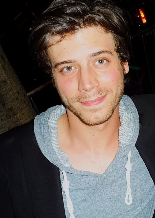 Francois Arnaud... what a babe.