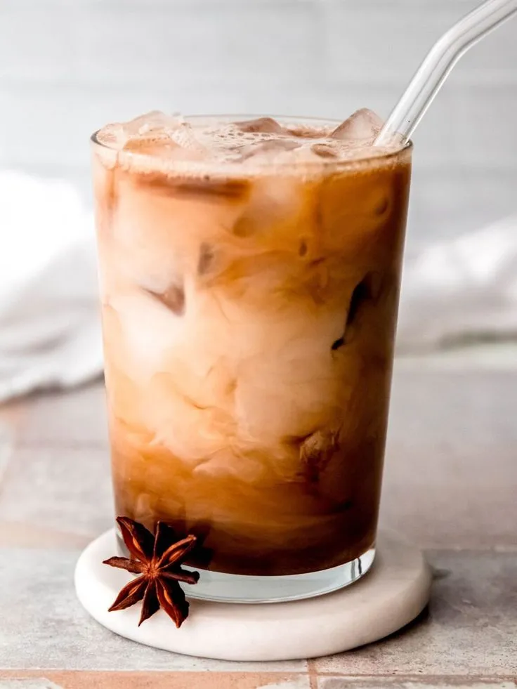 Dirty Chai Latte (Hot or Iced!)