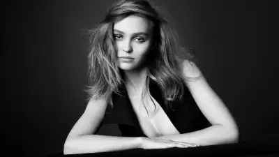 Lily Rose Depp, Black and White, Dark background, Monochrome, 5K