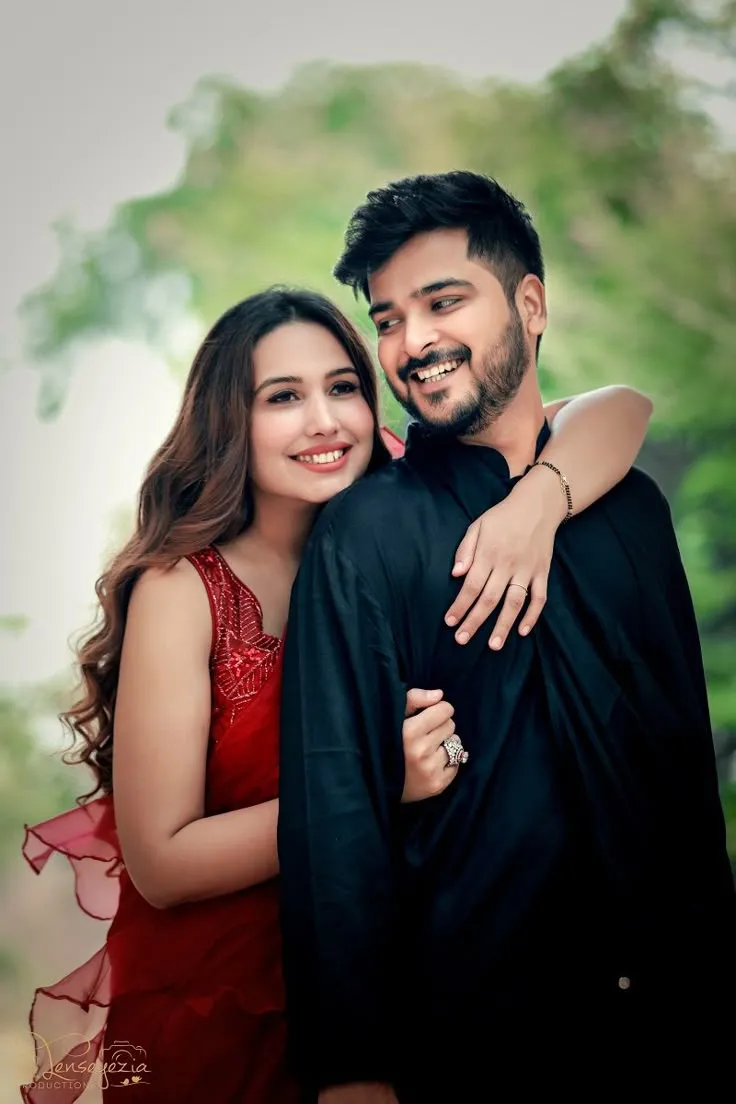 This Prewedding Shoot in Delhi by Lenseyezia Productions Exudes Cuteness and Romance