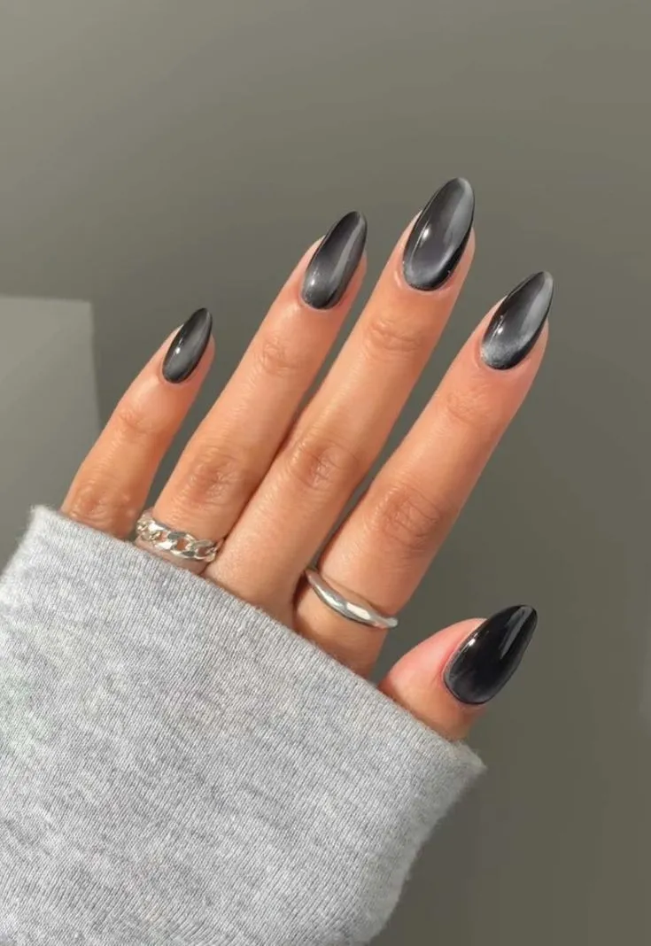 31 Winter Nail Ideas That Look Expensive