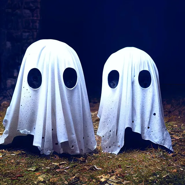 Free Ghosts Halloween illustration and picture
