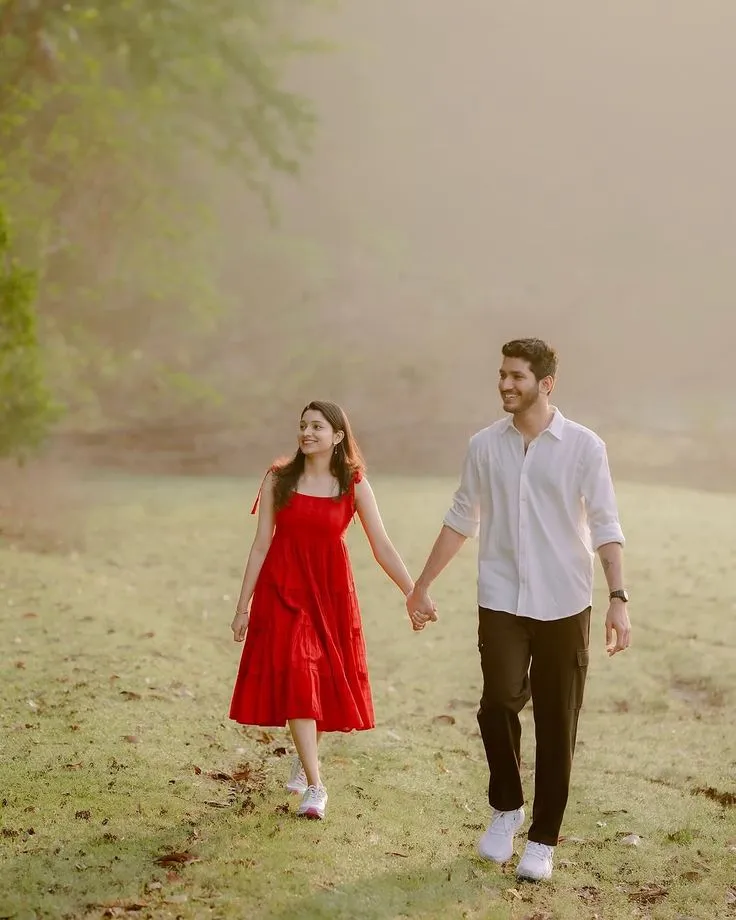 Best Location + Best Pre-wedding Shoot 🔝 Tag | Share | Mention your love 💓..Capture by: @shutter__magic_photography #couple_galjlery#couplegallery#bridalsgallery#couplegoals#cutecouple#preweddingphotoshoot#romanticcouple#lovestory#togetherforever#indianwe