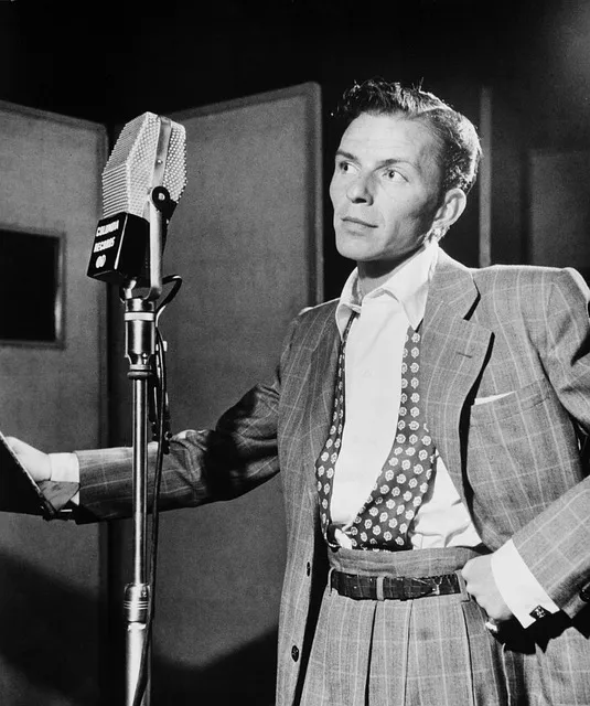 Free Frank Sinatra Portrait photo and picture