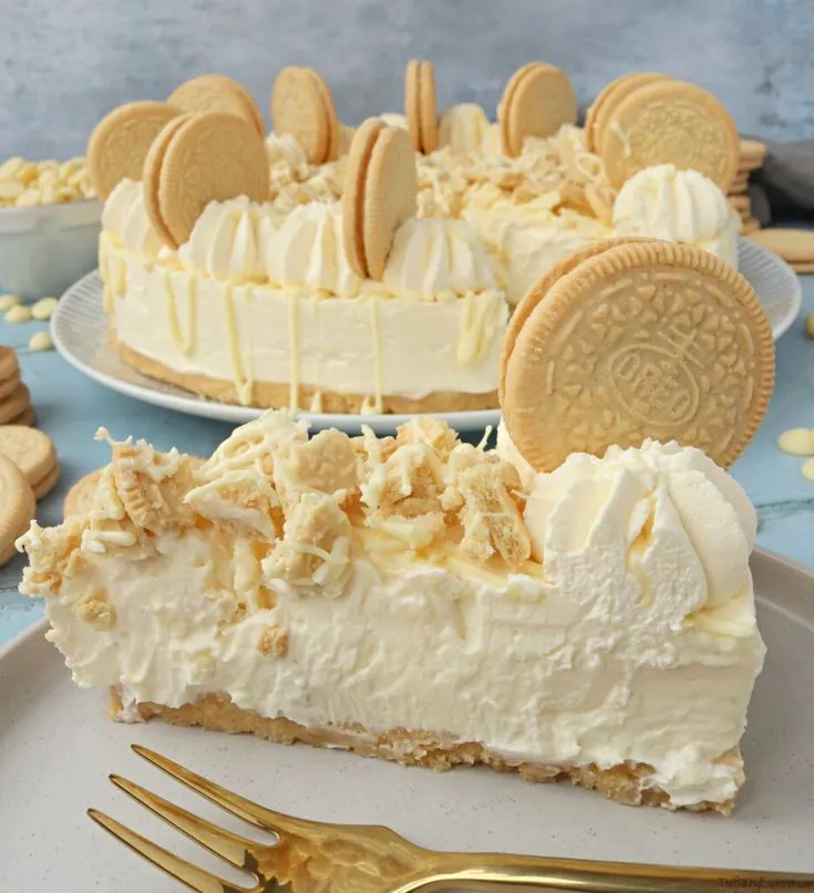 Golden Oreo Cheesecake (No Bake)