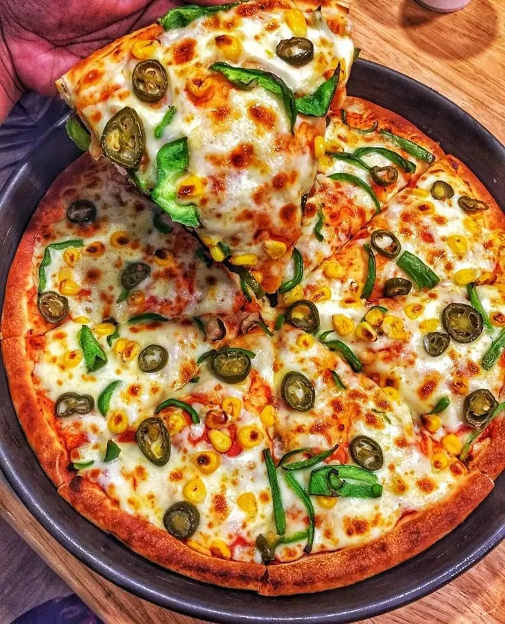 Pune Food Hunt on Instagram: “Veg. Spicy Pizza at Cheesiano Pizza, Wakad. Price: 567/- ex taxes.  Repost by @_foody_panda_ . This place serves really good pizza, they…”